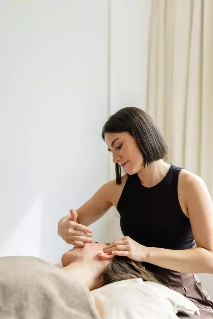 Charline esthéticienne et thérapeute à Le centre Genève